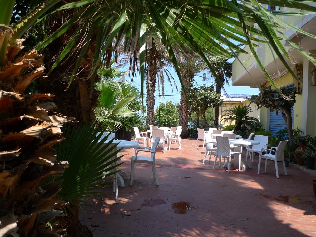Hotel Alexander Santa Domenica  Bagian luar foto