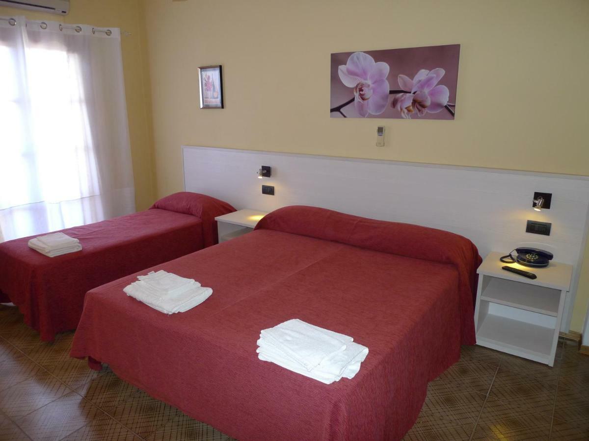 Hotel Alexander Santa Domenica  Bagian luar foto