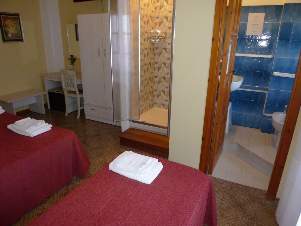 Hotel Alexander Santa Domenica  Bagian luar foto